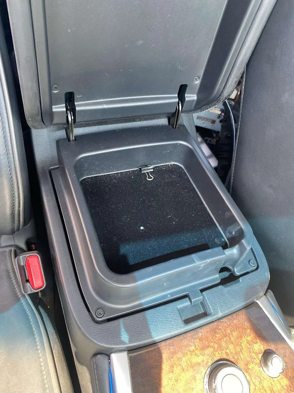 Armrest - 2015 Infiniti QX60