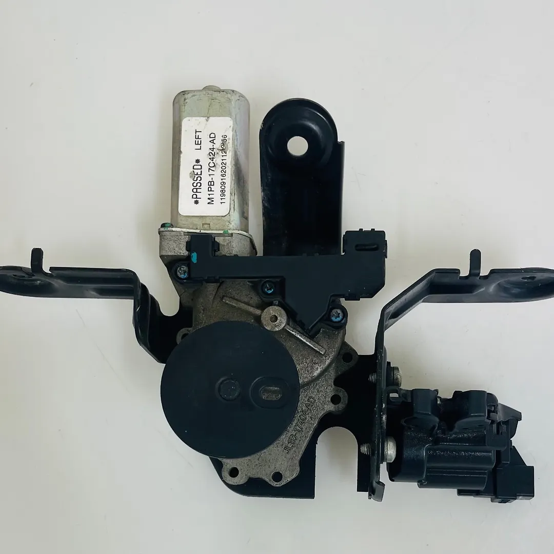 Rear wiper motor - 2022 Chevrolet Traverse LT Leather