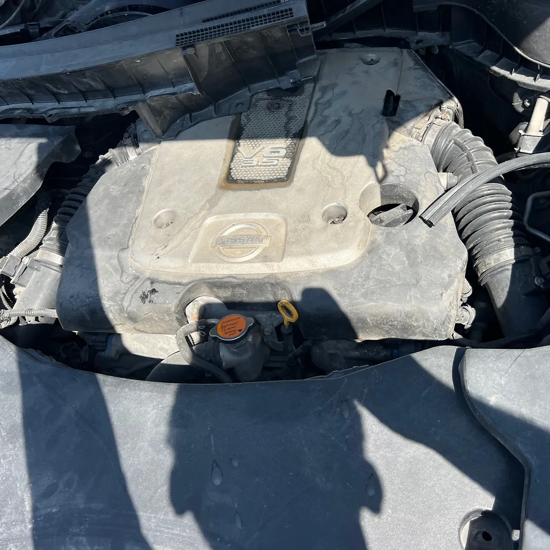 Engine  - Infiniti