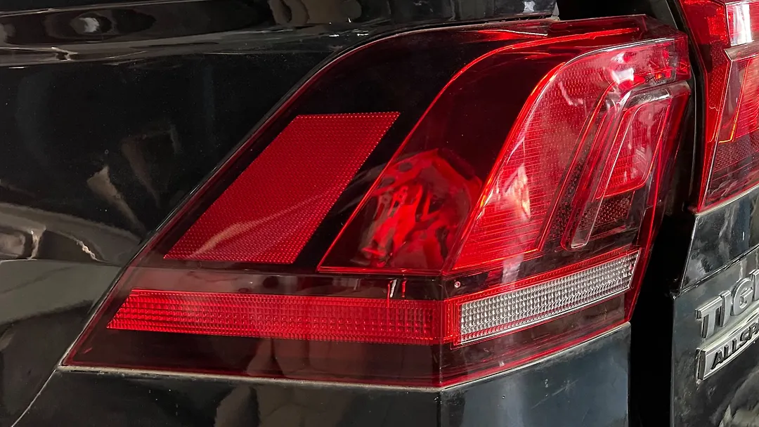 Tail Light (LH) - 2020 Volkswagen Tiguan