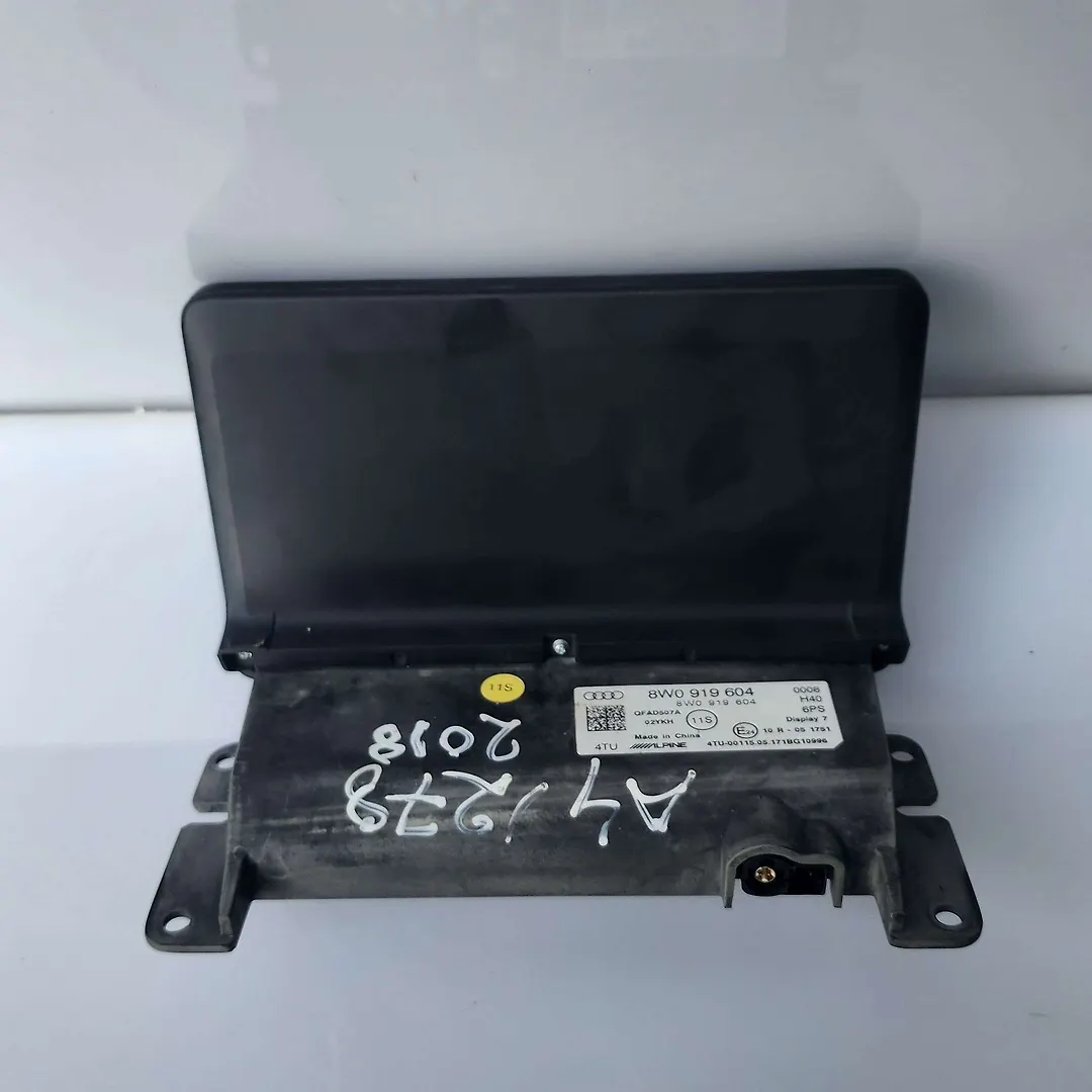 Info/GPS/TV Screen - 2018 Audi A4