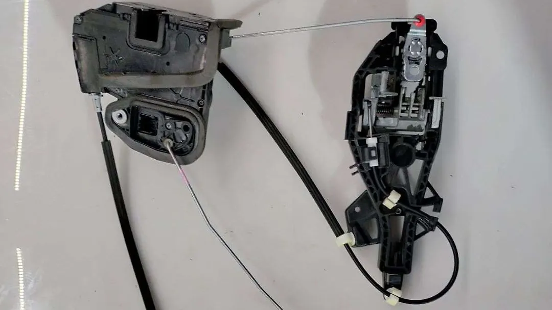DOOR LOCK(LHF) - 2020 Chevrolet Traverse