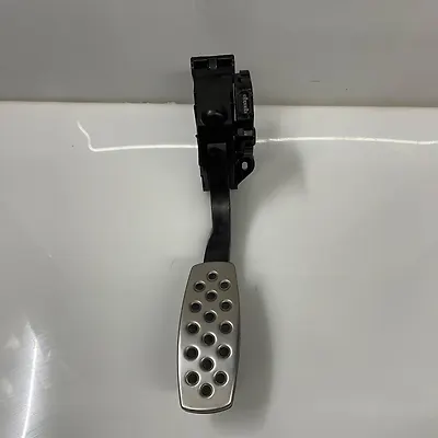 Accelerator pedal - 2013 Chevrolet Malibu 2LT 