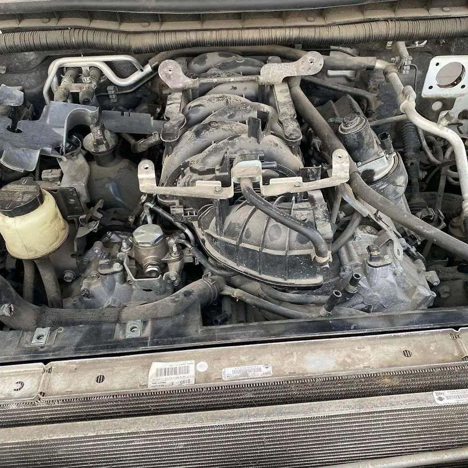 Engine  - 2017 Nissan Armada 5.6i