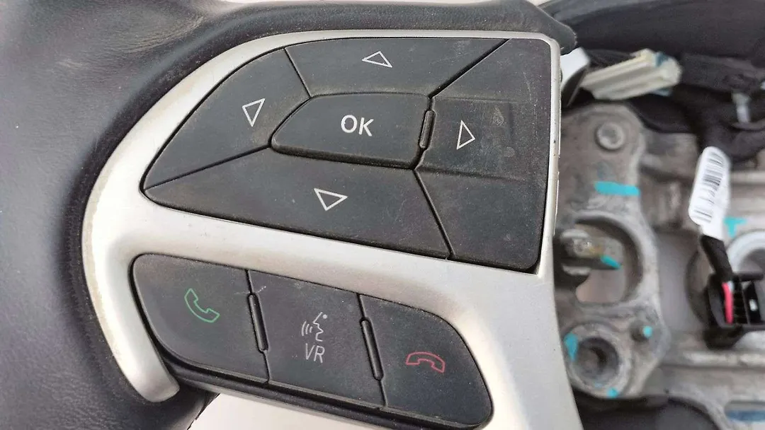 Steering Wheel - 2016 Jeep Cherokee