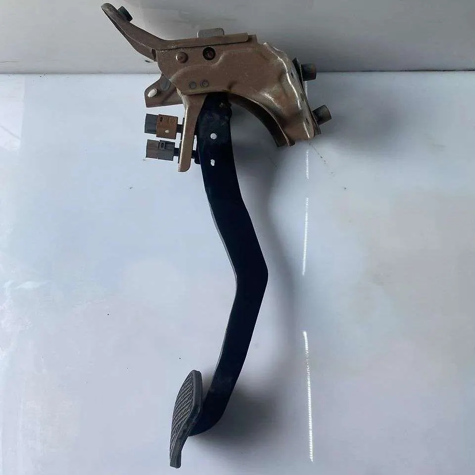 Brake Pedal - 2011 Infiniti QX56