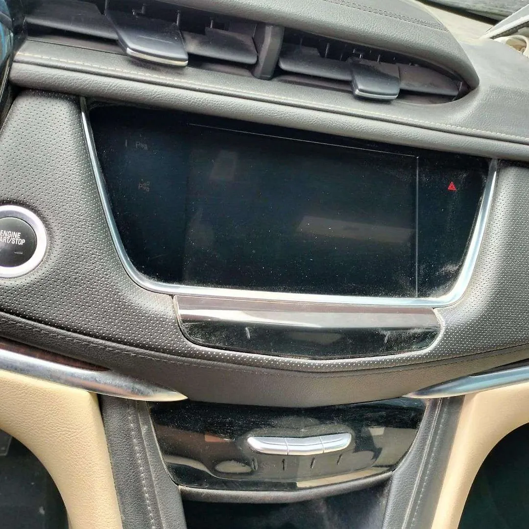 Info/GPS/TV Screen - 2018 Cadillac XT5 Luxury