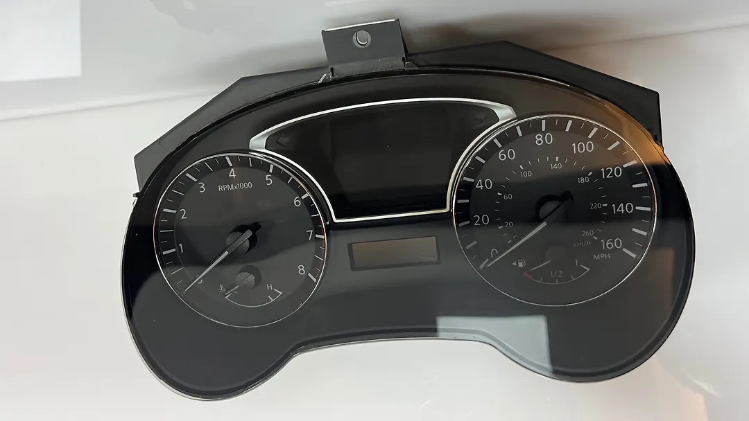 Speedometer - 2014 Nissan Pathfinder SE 3.5i