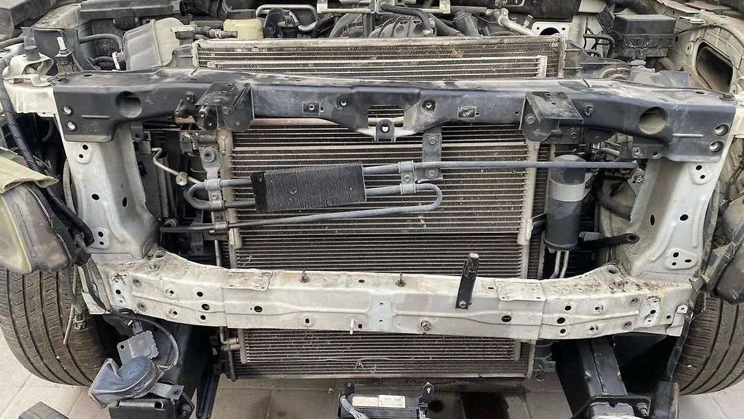 Radiator - 2017 Nissan Armada 5.6i