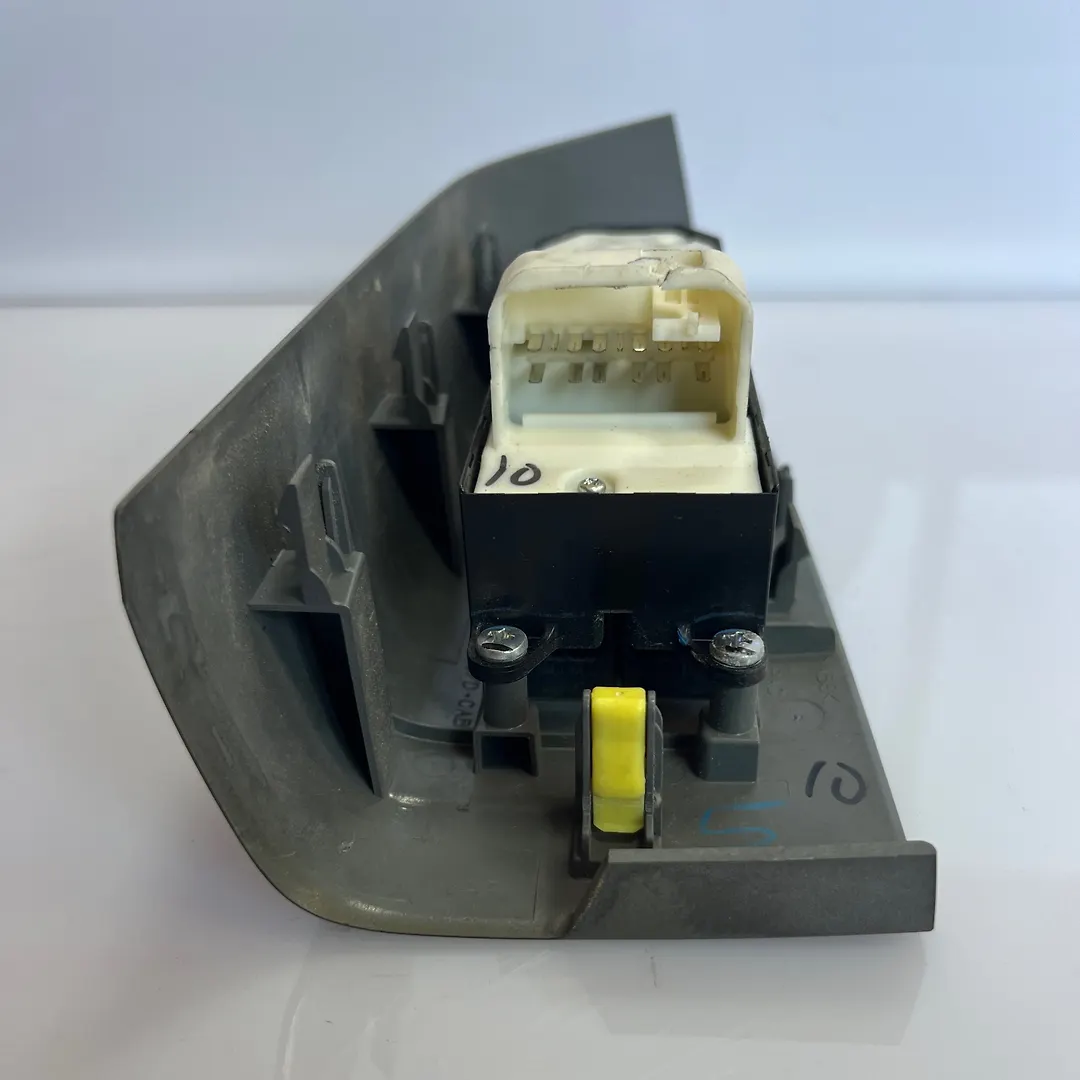 Front door switch - 2013 Toyota Sequoia