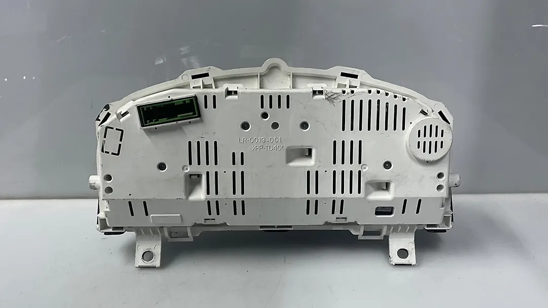 Speedometer - 2006 Land Rover LR3