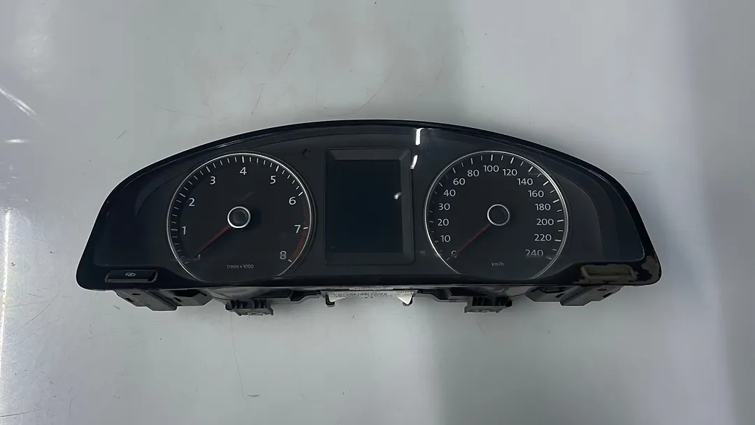 Speedometer - 2013 Volkswagen TRANSPORT
