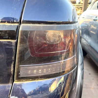 Tail Light (RH) - 2015 Land Rover RANGE ROVER SPORT