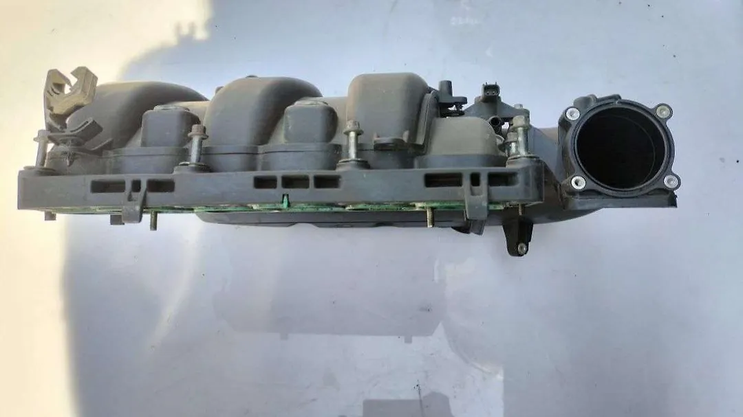 Intake manifold - 2013 Ford Edge