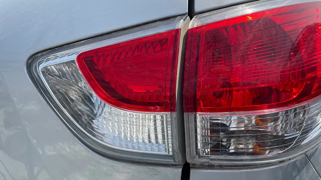 Tail Light (LH) - 2014 Nissan Pathfinder