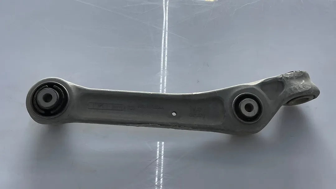 Lower arm (RH) - 2017 Audi A4