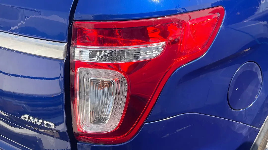 Tail Light (RH) - 2013 Ford Explorer XLT