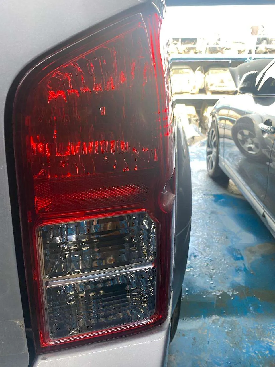 Tail Light (RH) - 2014 Nissan Pathfinder
