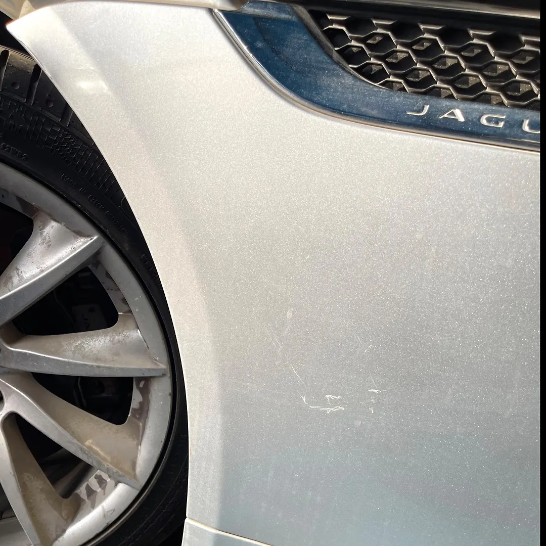 Fender (LHF) - 2017 Jaguar F-type