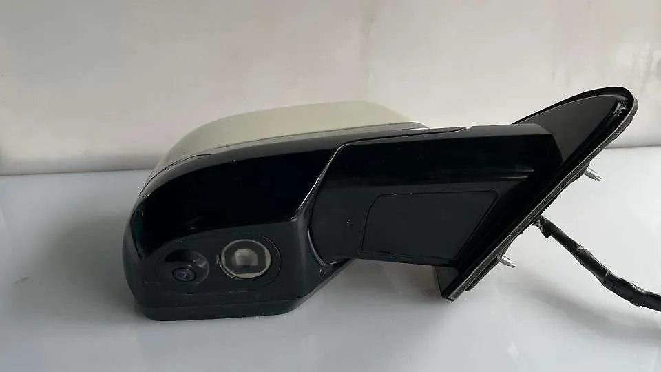 Side Mirror (RH) - 2015 Cadillac Escalade Luxury