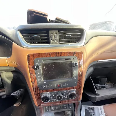 Info-gps-tv screen - 2014 Chevrolet Traverse