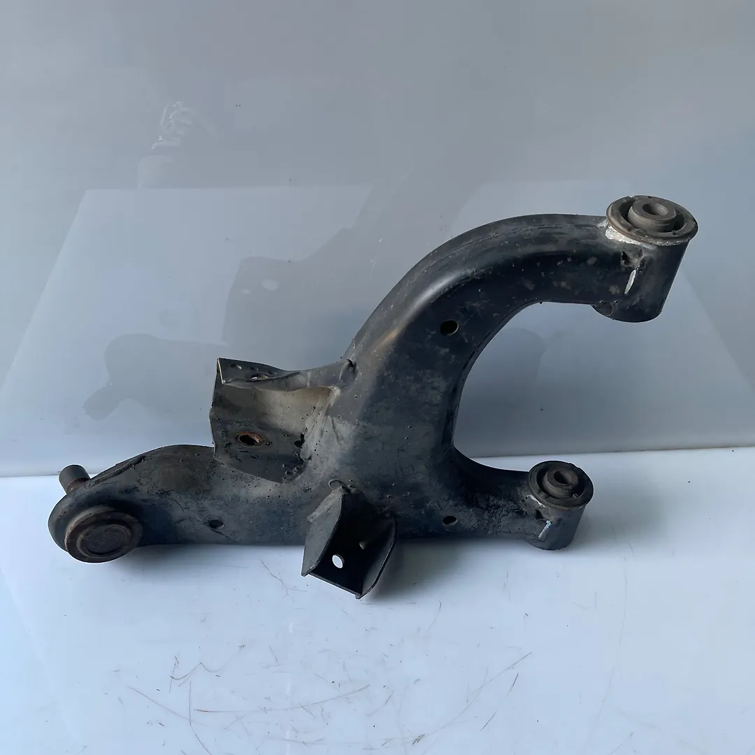 Upper arm (RH) - 2014 Infiniti QX80 SUV