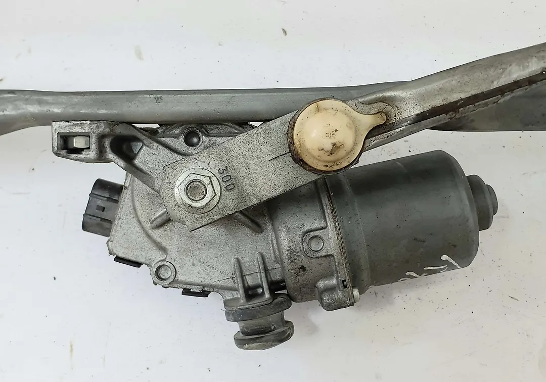 Windshield wiper motor - 2018 Chevrolet Traverse LT Leather