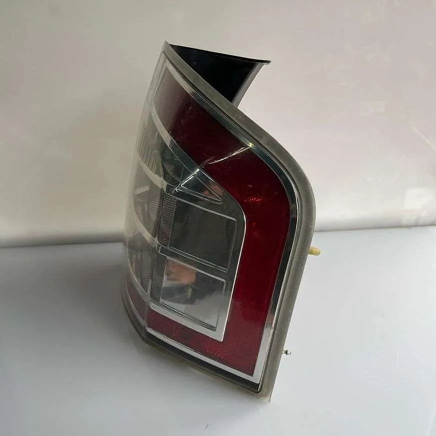 Tail Light (RH) - 2010 Ford Edge Limited