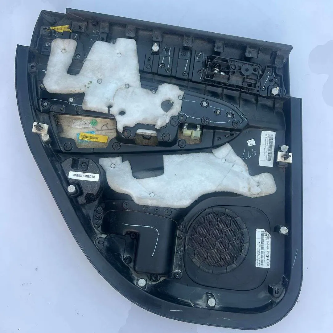 Door trim panel rear R.H.B- 2014 Jeep GRAND CHEROKEE