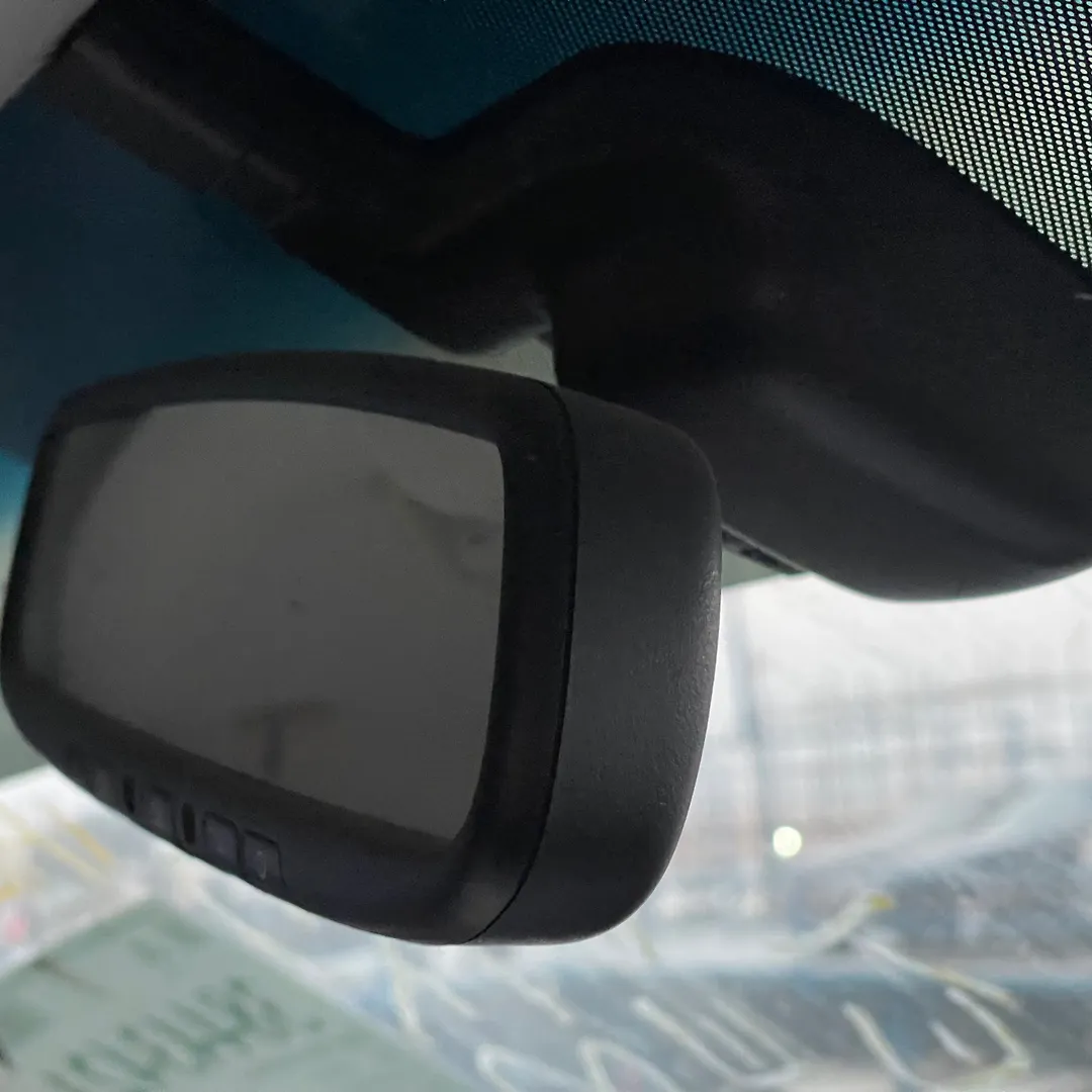 Rear view mirror - 2013 Infiniti QX56