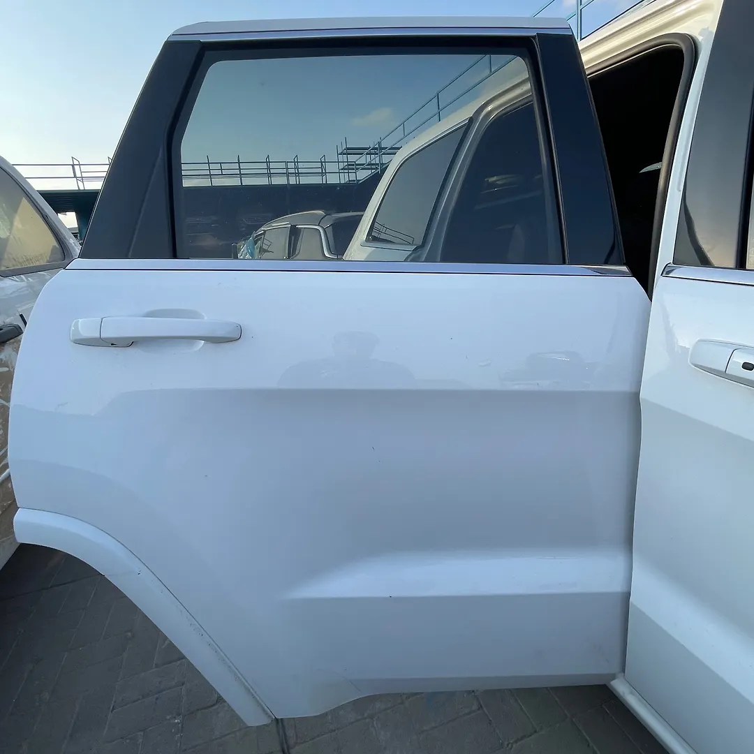 Door (RHB) - 2015 Jeep Grand Cherokee LAREDO