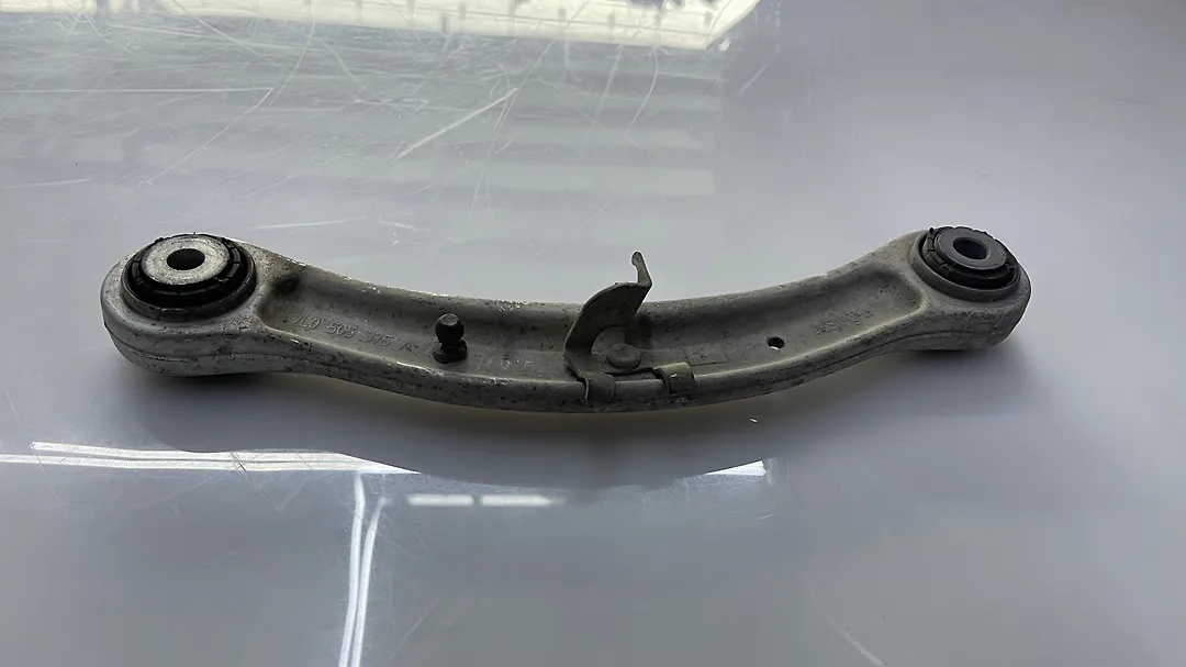 Lower arm (LH) - 2013 Audi Q7