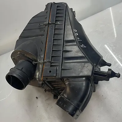 Air cleaner box(RH) - 2013 Jaguar XJ