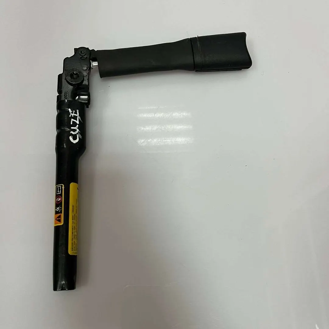 Seat Belt Lock RH- 2018 Chevrolet Cruze