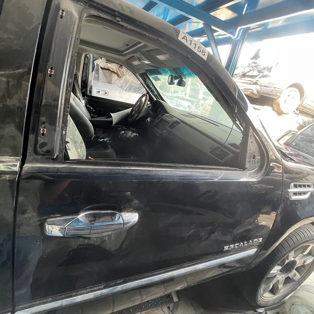 Door (RHF) - 2011 Cadillac Escalade Luxury