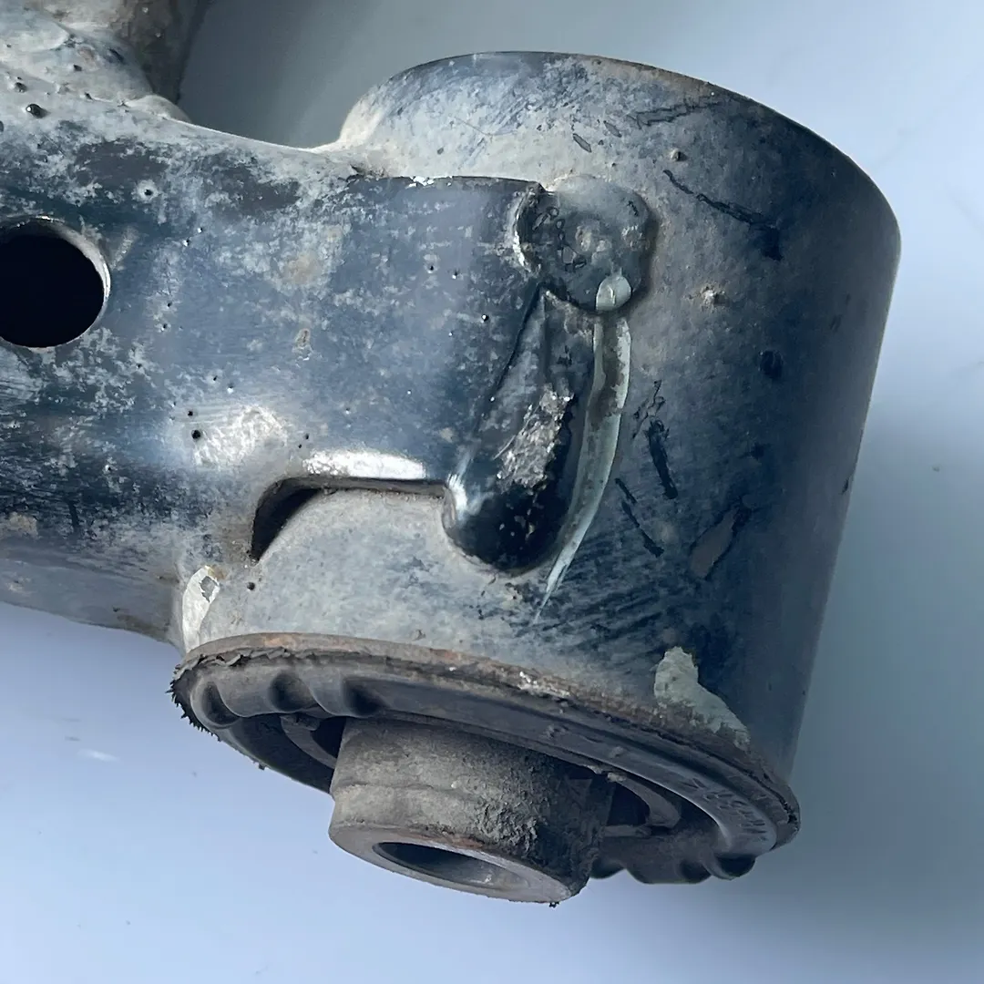 Lower arm (RH) - 2013 Nissan Pathfinder