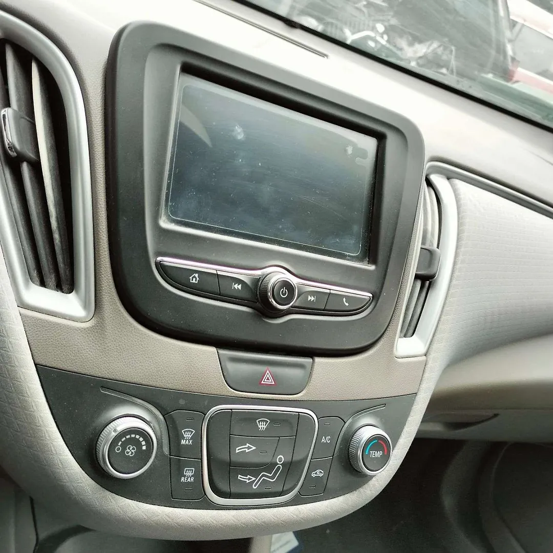 Info/GPS/TV Screen - 2018 Chevrolet Malibu