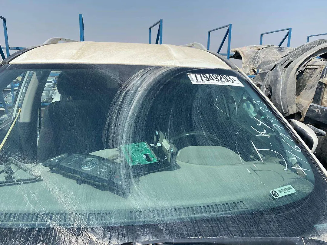 Windshield glass - 2016 Nissan Pathfinder