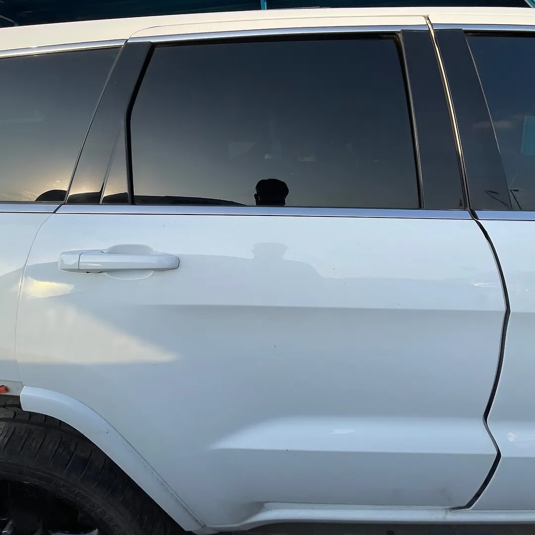 Door (RHB) - 2015 Jeep Grand Cherokee LAREDO