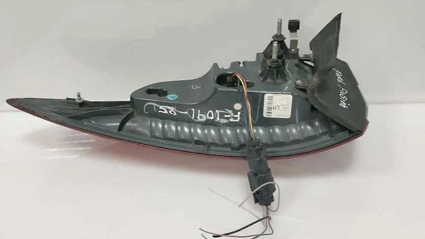 Tail Light (LH) - 2013 Ford Fusion