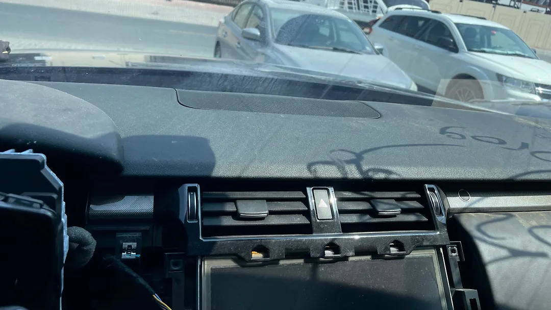 Dashboard  - 2018 Land Rover DISCOVERY HSE Luxury