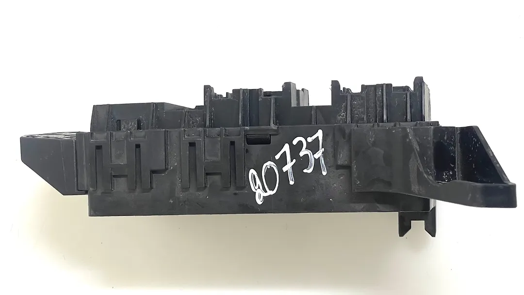 Fuse box - 2016 Dodge Challenger SXT LA
