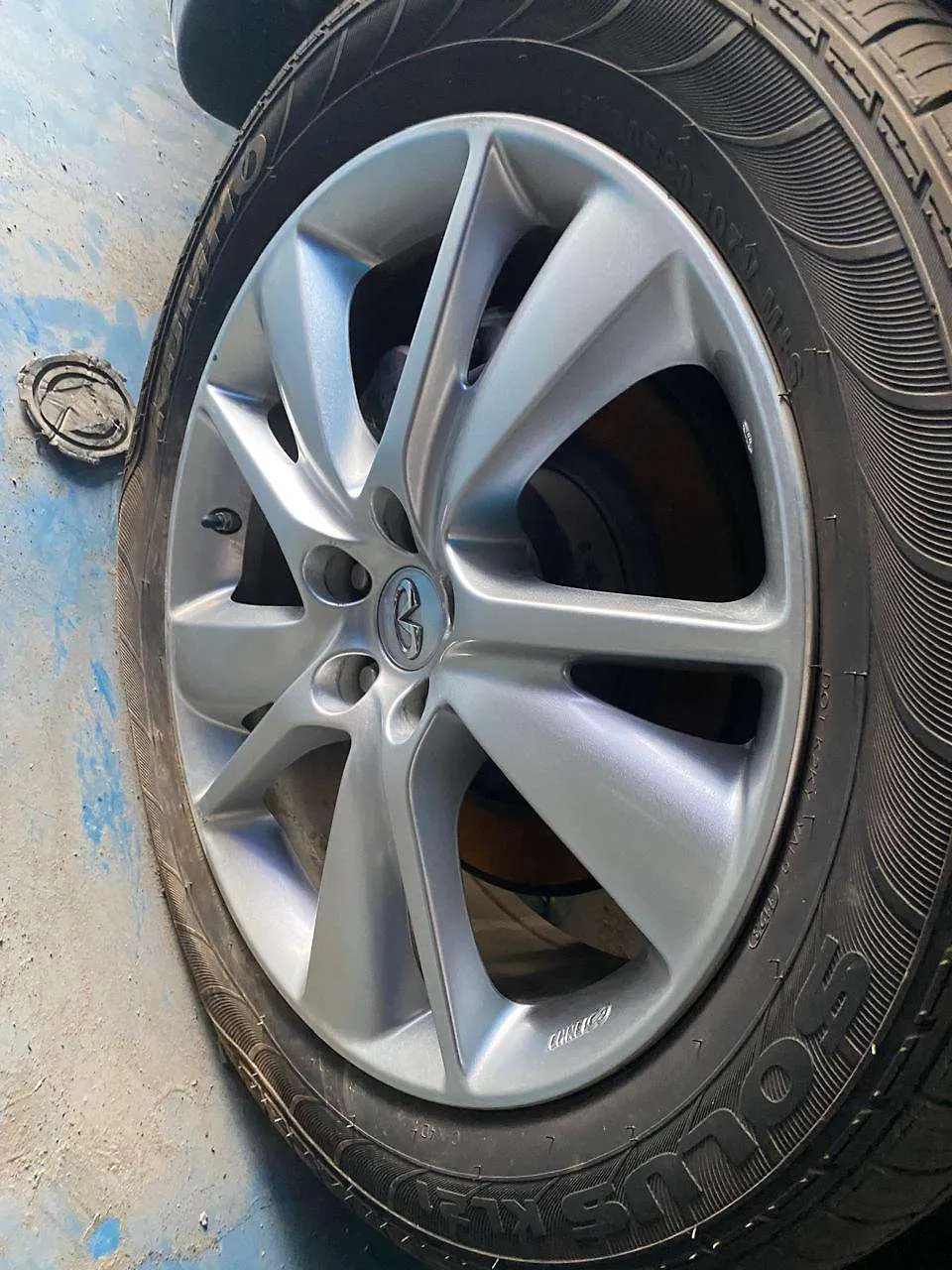 Rim - 2014 Infiniti QX70 3.7i