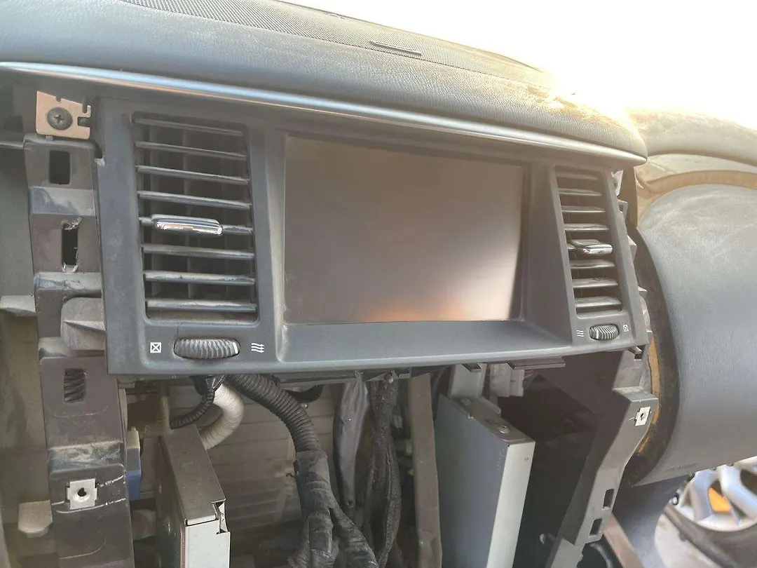 Info-gps-tv screen - 2014 Infiniti QX80 SUV