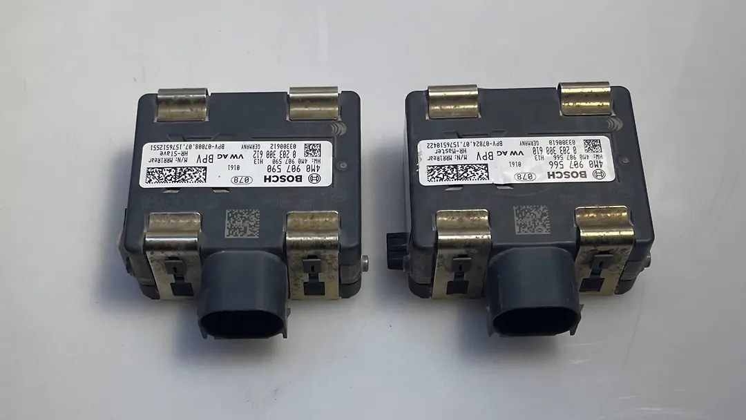 CRUISE CONTROL RADAR SENSOR  - 2015 Audi Q7