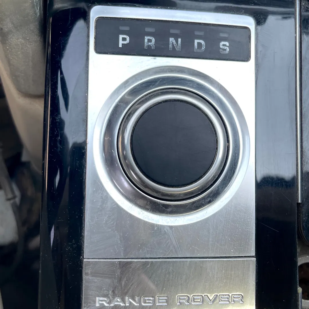 Gear Shift Knob(Automatic) - 2013 Land Rover RANGE ROVER VOGUE