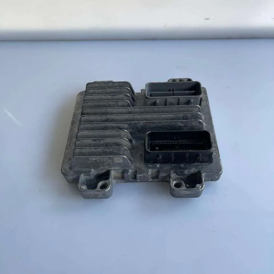 Engine ecm - 2011 Chevrolet SILVERADO LTZ