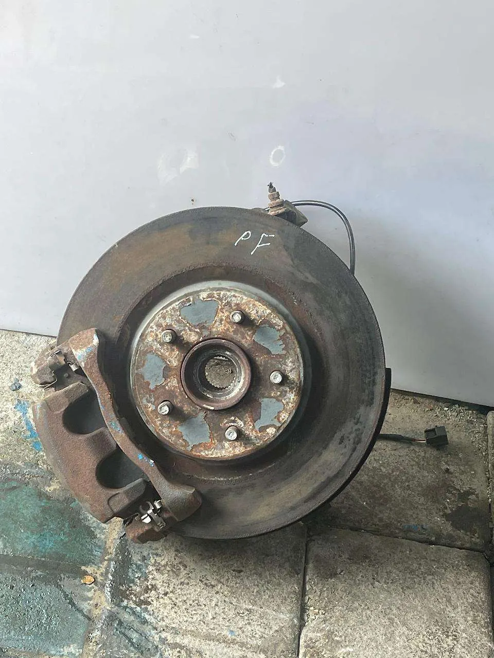 Hub - 2013 Nissan Pathfinder