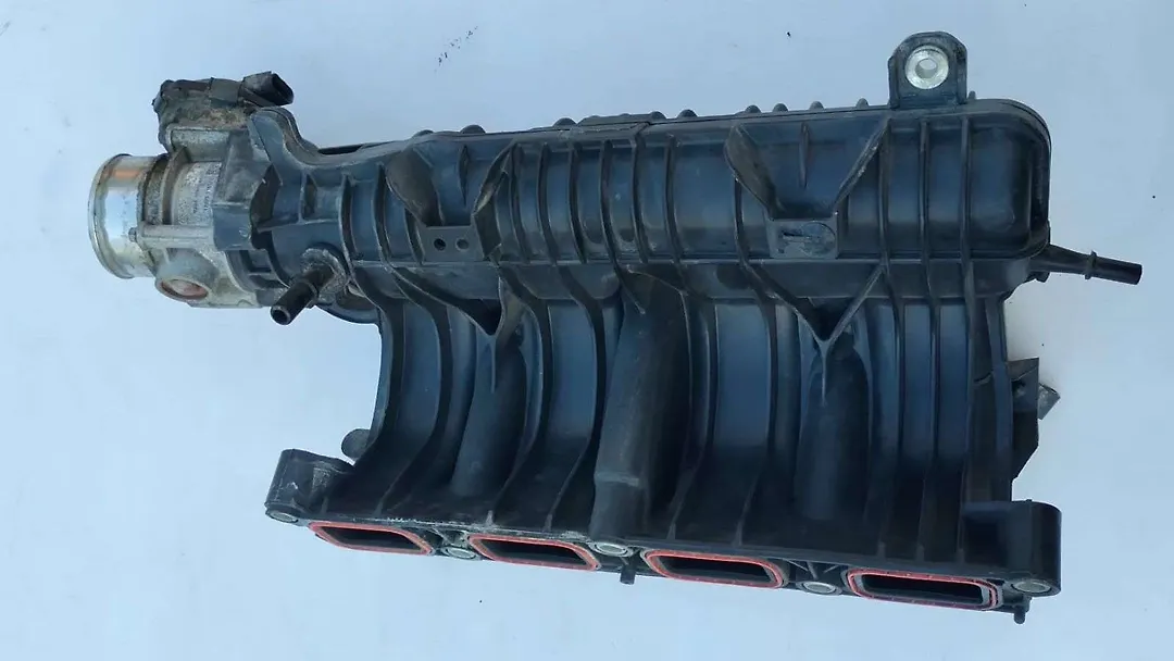 Intake manifold - 2017 Ford Mustang