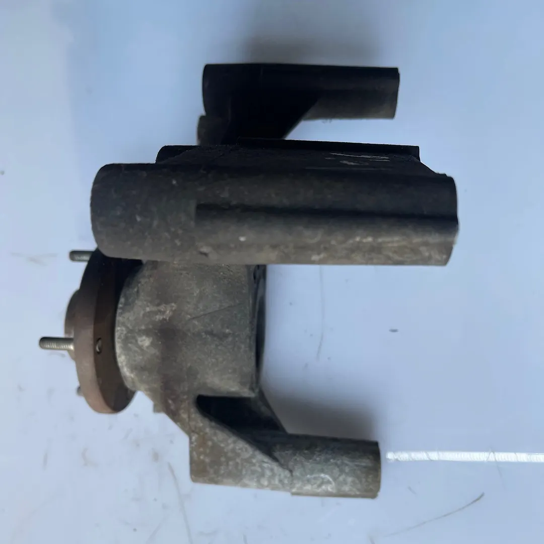Clutch bracket - 2013 Infiniti QX56
